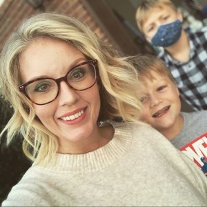 Meet your Posher, Candace